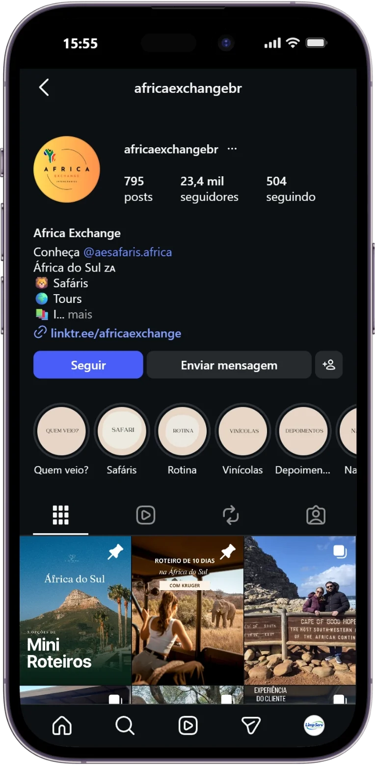 Perfil @africaexchangebr exibido em um celular