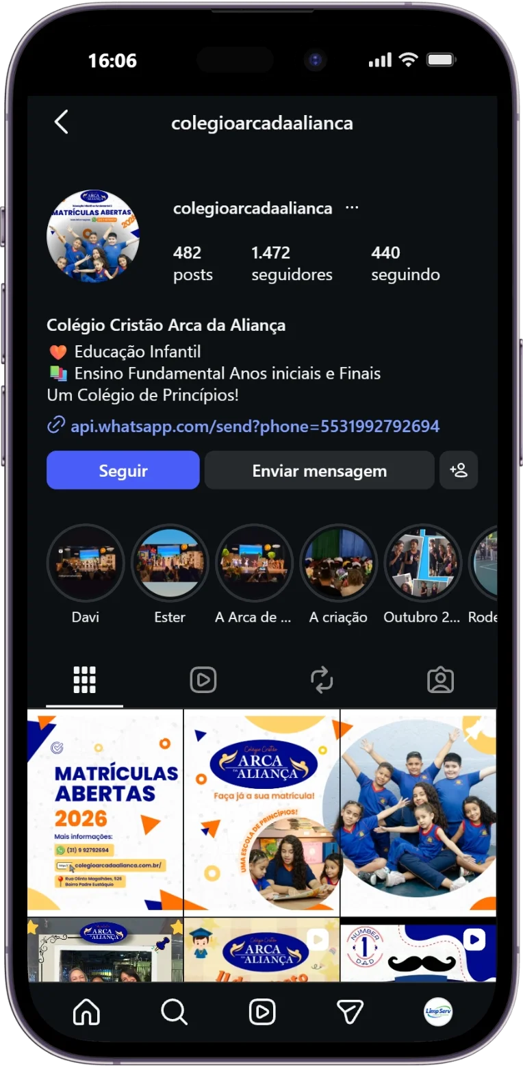 Perfil @colegioarcadaalianca exibido em um celular